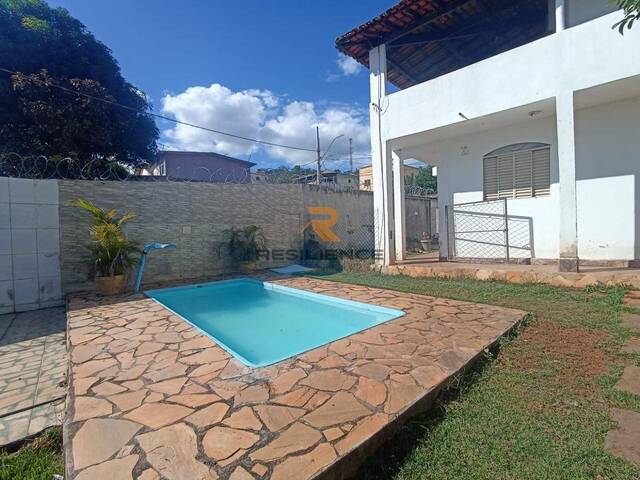 #1708 - Casa para Venda em Santa Luzia - MG - 2